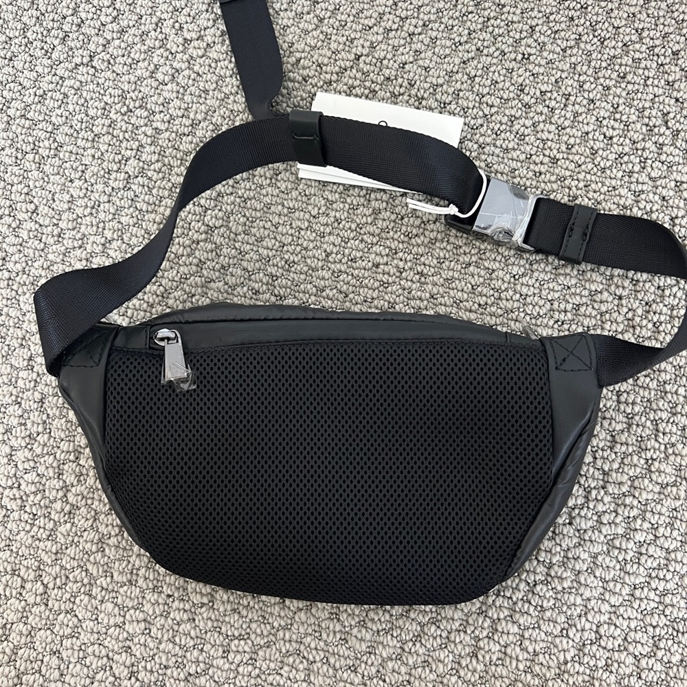 Caraa Black Leather Crossbody / Fanny Bag - Picture 8 of 8